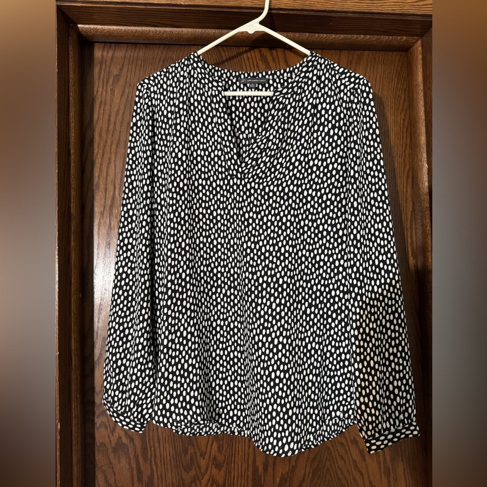 Lightweight print blouse